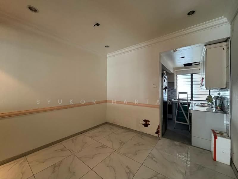 Condominium for Sale at Sri Alam Condominium - Syukor Hartanah - Kitchen - PropertyGuru.com.my