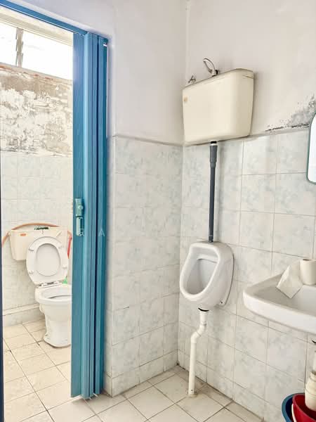 Semi-D Factory for Sale in Bukit Mertajam (Penang) - Graciey Lim - Bathroom - PropertyGuru.com.my