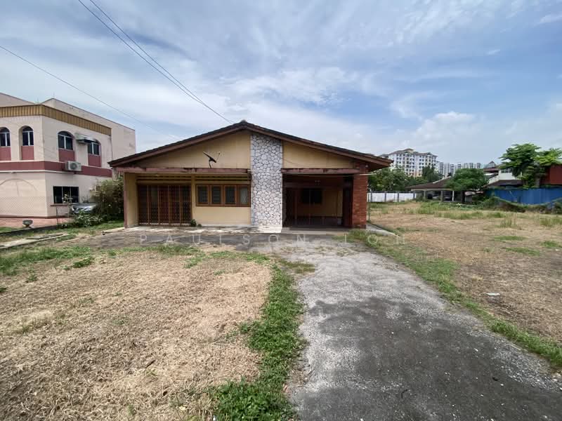 Commercial Bungalow for Rent in Taman Kanagapuram (Petaling Jaya) - Paulson Loh - Exterior - PropertyGuru.com.my