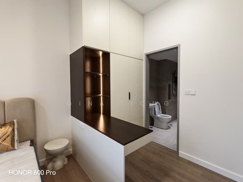 Kondominium untuk Disewa di Skyline KL - Gina Tiong - Master Bedroom - PropertyGuru.com.my