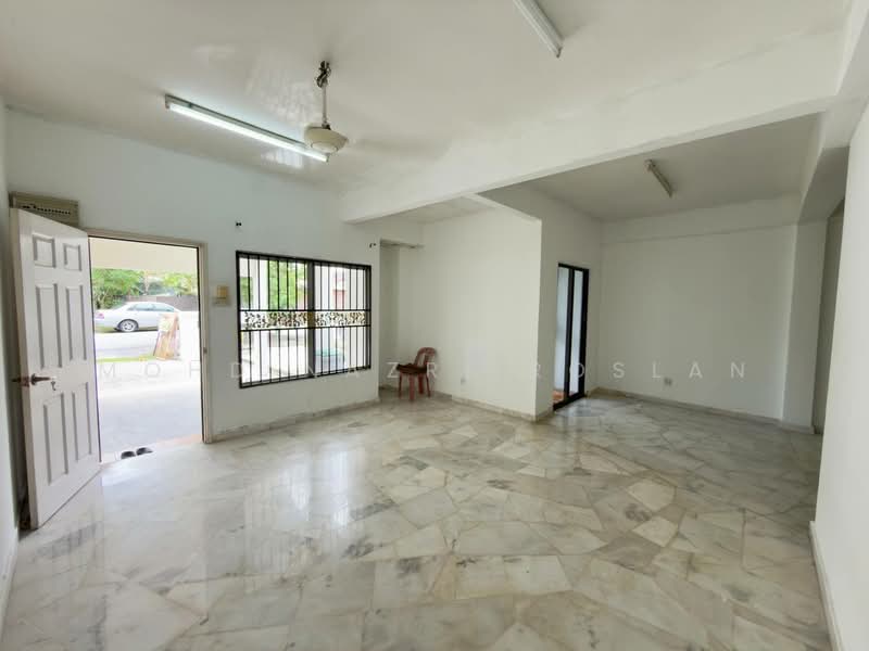 Rumah Teres untuk Dijual di Taman Pinggiran Senawang (Sungai Gadut) - Mohd Nazri Roslan - PropertyGuru.com.my