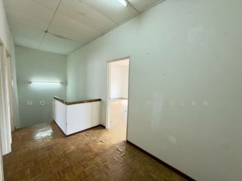 Rumah Teres untuk Dijual di Taman Pinggiran Senawang (Sungai Gadut) - Mohd Nazri Roslan - PropertyGuru.com.my