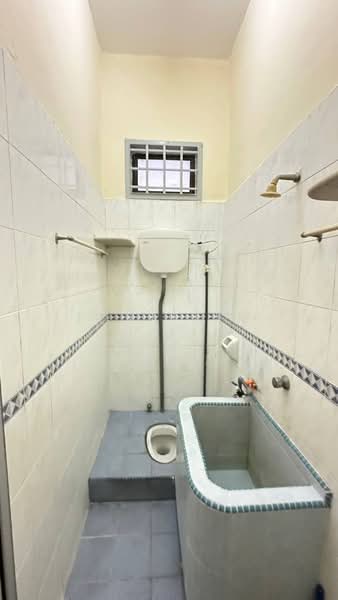 2-storey Terraced House for Rent in Austin (Johor Bahru) - Tony Lim - Bathroom - PropertyGuru.com.my