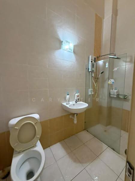 Rumah Berkembar untuk Dijual di Bandar Indahpura (Kulai) - Caryn Ter - Bathroom - PropertyGuru.com.my