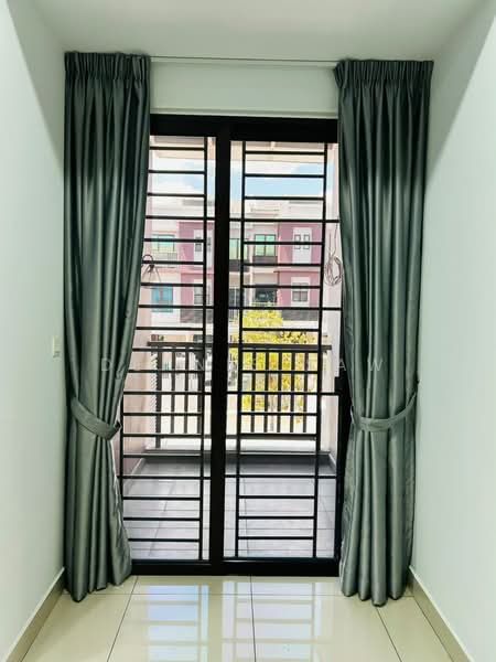 Rumah Bandar untuk Disewa di Kajang (Selangor) - Dennis Saw - Balcony - PropertyGuru.com.my