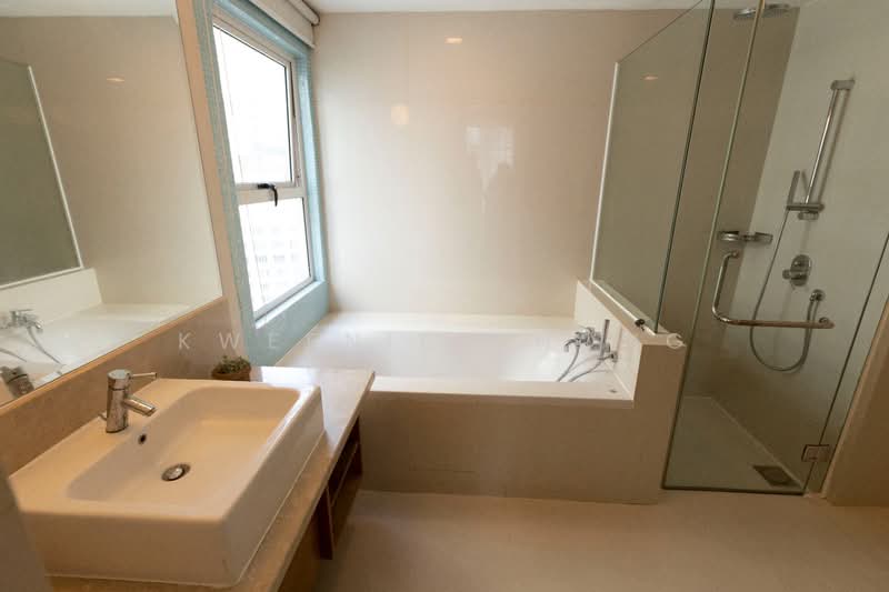 Service Residence for Sale at Cormar Suites (Fraser Place (Lot 163)) - Kweenie Chong - Bathroom - PropertyGuru.com.my