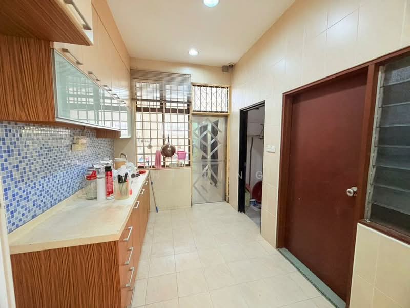Semi-Detached House for Sale in Taman Perling (Perling) - Shi Ting - PropertyGuru.com.my