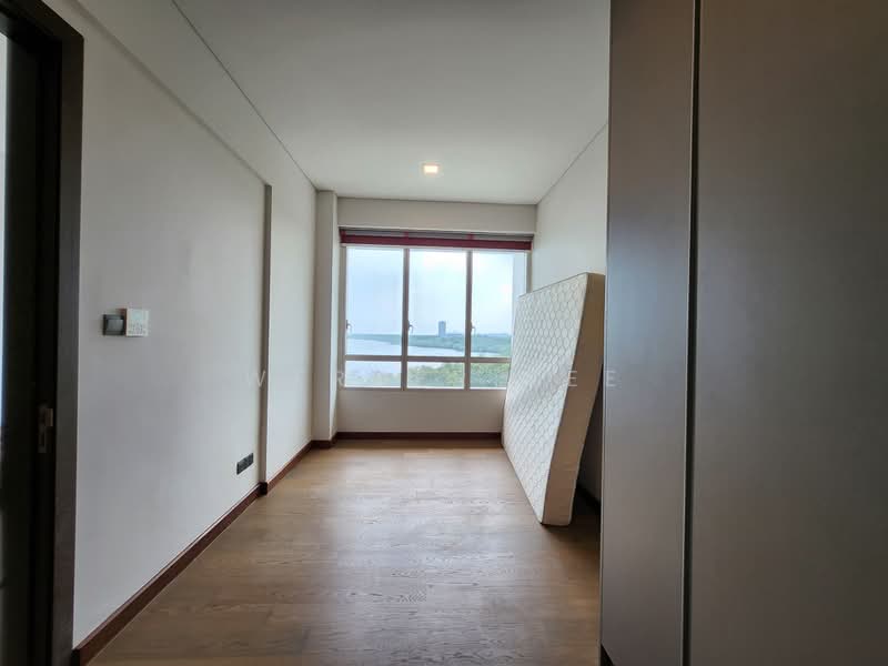 Kediaman Servis untuk Dijual di Puteri Cove Residences - Werner Kee - View - PropertyGuru.com.my
