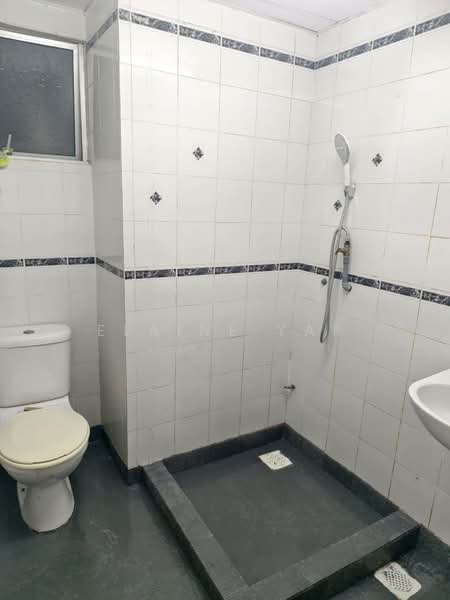 Kondominium untuk Dijual di Venice Hill - Elaine Yap - Bathroom - PropertyGuru.com.my