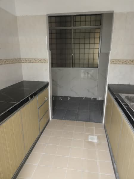 Kondominium untuk Dijual di Venice Hill - Elaine Yap - Kitchen - PropertyGuru.com.my