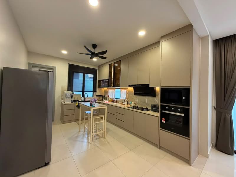 Cluster House for Sale in Shah Alam (Selangor) - Alan Chin - Kitchen - PropertyGuru.com.my