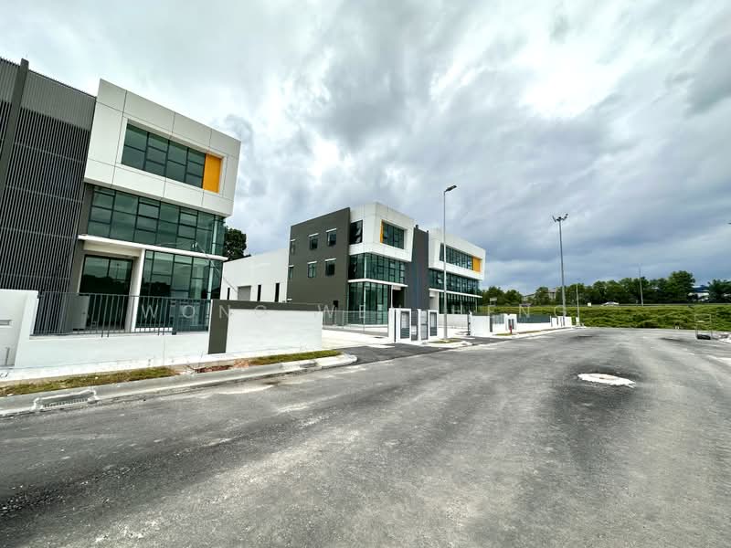 Kilang Berkembar untuk Disewa di Rawang Corporate Industrial Park (Rawang) - Wong Wen Heng - Exterior - PropertyGuru.com.my