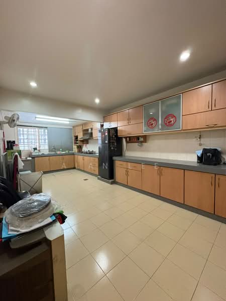 Rumah Teres 2.5-Tingkat untuk Dijual di Taman Bukit Desa (Taman Desa) - Alan Lee - Kitchen - PropertyGuru.com.my