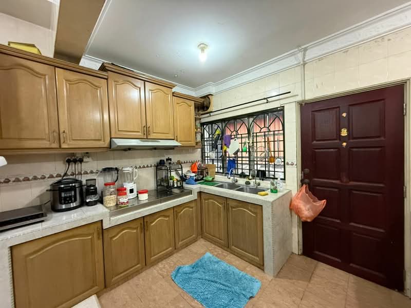 Rumah Teres 2-Tingkat untuk Dijual di Taman Genting (Setapak) - Zhi Hong Loh - Kitchen - PropertyGuru.com.my