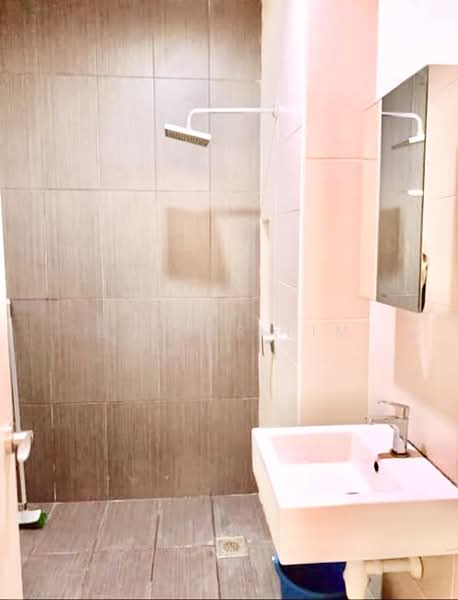 Service Residence for Rent at TRiGON Luxury Residences - Baxter Lim - Bathroom - PropertyGuru.com.my