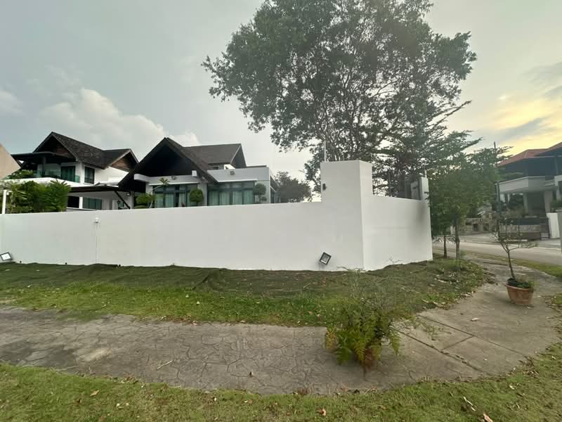 Bungalow House for Sale in Bukit Jelutong (Shah Alam) - Aida Ramli - PropertyGuru.com.my