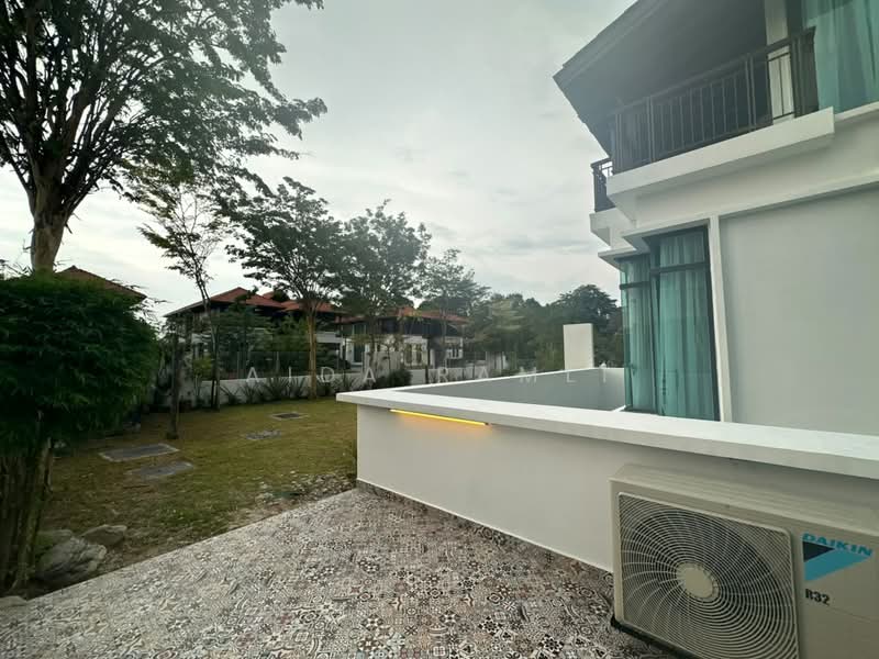 Bungalow House for Sale in Bukit Jelutong (Shah Alam) - Aida Ramli - Exterior - PropertyGuru.com.my