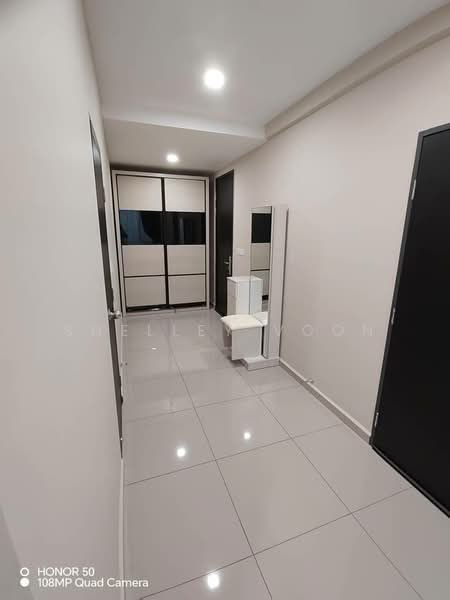 Kediaman Servis untuk Disewa di MARC Residences - Shelley Voon - Corridor - PropertyGuru.com.my