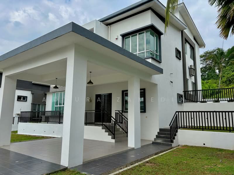 Bungalow House for Sale in Kajang (Selangor) - Adzura Zamedin - Exterior - PropertyGuru.com.my