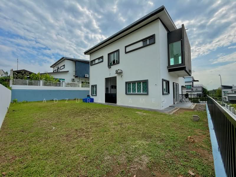 Bungalow House for Sale in Kajang (Selangor) - Adzura Zamedin - Exterior - PropertyGuru.com.my