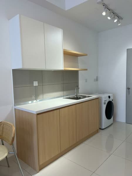 Service Residence for Sale at Majestic Residence - Keith Yap - Kitchen - PropertyGuru.com.my