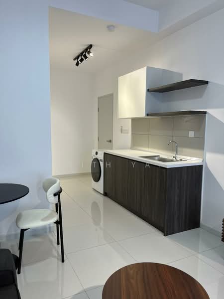 Service Residence for Sale at Majestic Residence - Keith Yap - Kitchen - PropertyGuru.com.my
