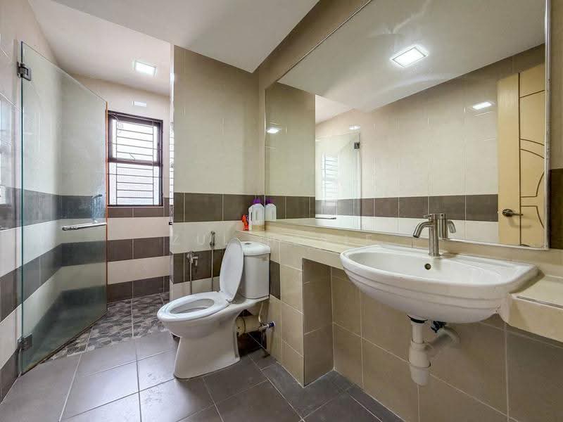 Rumah Teres 3-Tingkat untuk Dijual di Sentosa Villa (Kajang) - Zul Hasif - PropertyGuru.com.my