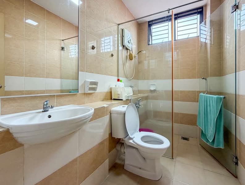 Rumah Teres 3-Tingkat untuk Dijual di Sentosa Villa (Kajang) - Zul Hasif - PropertyGuru.com.my