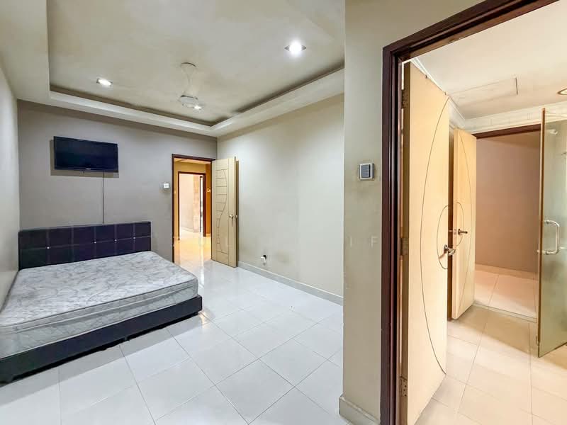 Rumah Teres 3-Tingkat untuk Dijual di Sentosa Villa (Kajang) - Zul Hasif - PropertyGuru.com.my