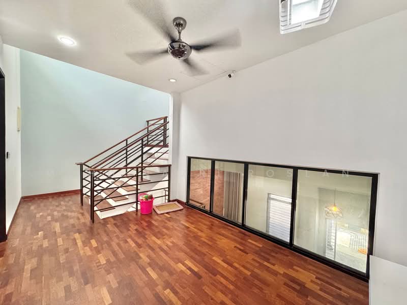 2.5-storey Terraced House for Sale in TTDI Grove (Kajang) - Mohd Nazri Roslan - PropertyGuru.com.my