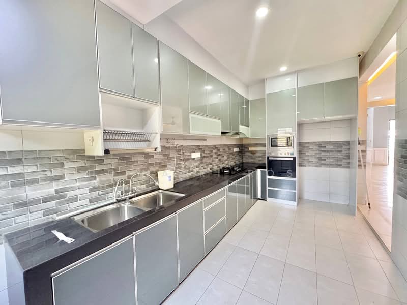 2.5-storey Terraced House for Sale in TTDI Grove (Kajang) - Mohd Nazri Roslan - PropertyGuru.com.my