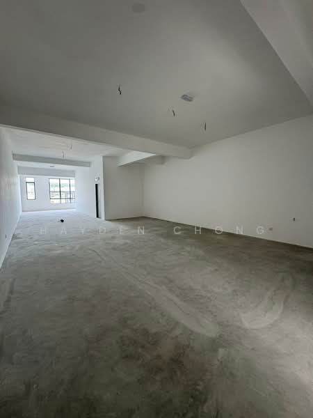 Shop for Rent in Austin Crest (Johor Bahru) - Hayden Chong - Interior - PropertyGuru.com.my