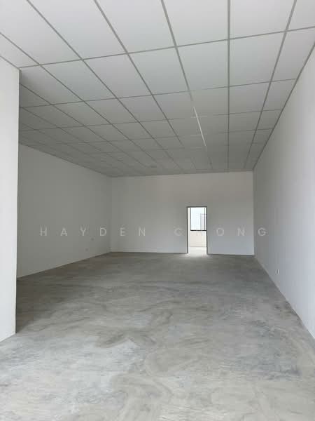 Shop for Rent in Austin Crest (Johor Bahru) - Hayden Chong - Interior - PropertyGuru.com.my
