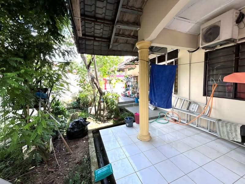Rumah Teres 1-Tingkat untuk Dijual di Taman Rinting (Masai) - Karl Lim - Exterior - PropertyGuru.com.my