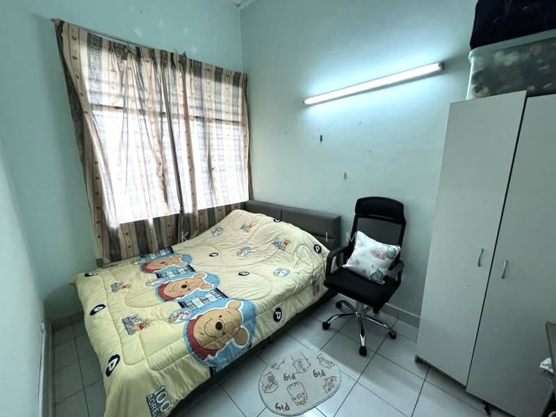 Rumah Teres 1-Tingkat untuk Dijual di Taman Rinting (Masai) - Karl Lim - Bedroom - PropertyGuru.com.my
