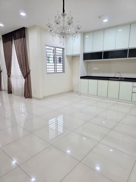 Semi-Detached House for Sale in Bandar Parklands (Klang) - Matthew Lim - Kitchen - PropertyGuru.com.my