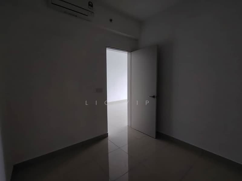 Service Residence for Sale at Trion @ KL - Lic Yip - bedroom - PropertyGuru.com.my