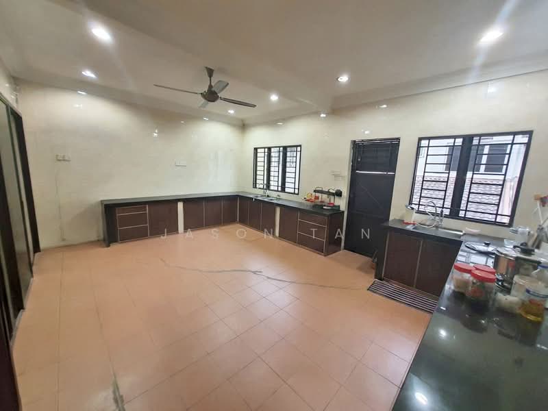 2-storey Terraced House for Sale in Taman Puncak Jalil (Seri Kembangan) - Jason Tan - Kitchen - PropertyGuru.com.my