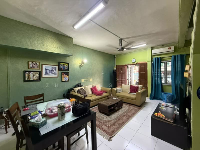 2-storey Terraced House for Sale in Taman Sri Rampai (Wangsa Maju) - Zhi Hong Loh - Living Room - PropertyGuru.com.my
