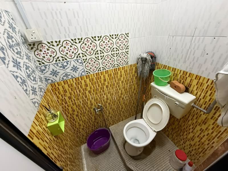 2-storey Terraced House for Sale in Taman Sri Rampai (Wangsa Maju) - Zhi Hong Loh - Bathroom - PropertyGuru.com.my