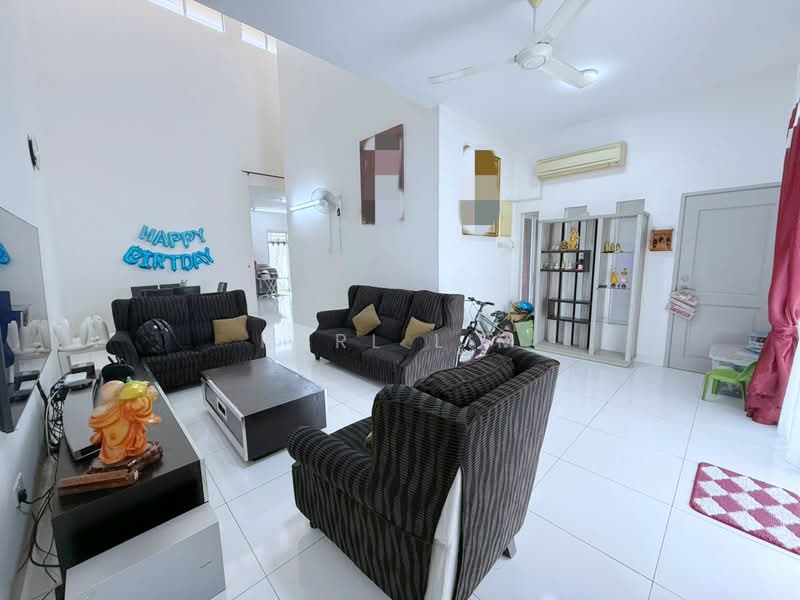Rumah Teres 1-Tingkat untuk Dijual di Taman Pelangi Indah (Ulu Tiram) - Karl Lim - Living Room - PropertyGuru.com.my