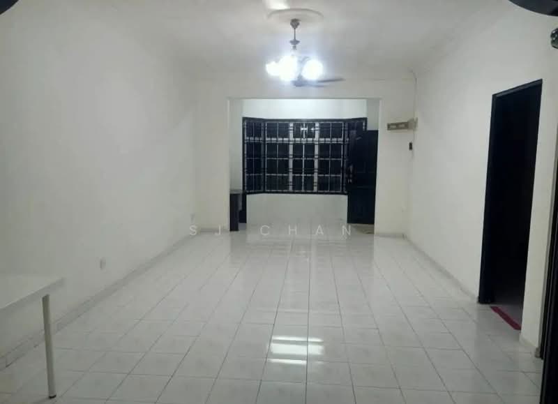 Terraced House for Rent in Johor Bahru (Johor) - SJ CHAN - Living Room - PropertyGuru.com.my