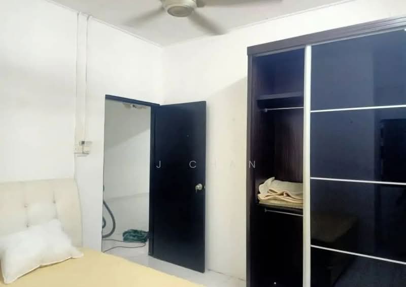Terraced House for Rent in Johor Bahru (Johor) - SJ CHAN - Bedroom - PropertyGuru.com.my