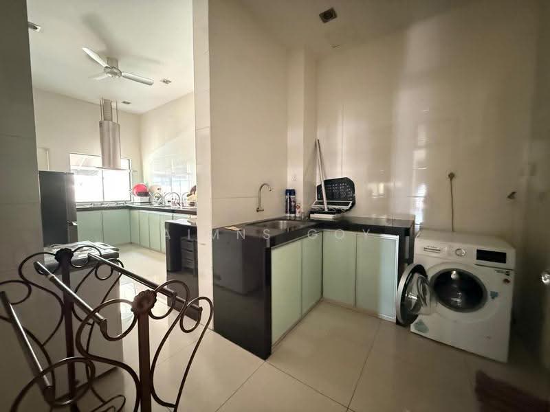 Semi-Detached House for Rent in Setia Damai (Setia Alam) - Aimns Goy - Kitchen - PropertyGuru.com.my