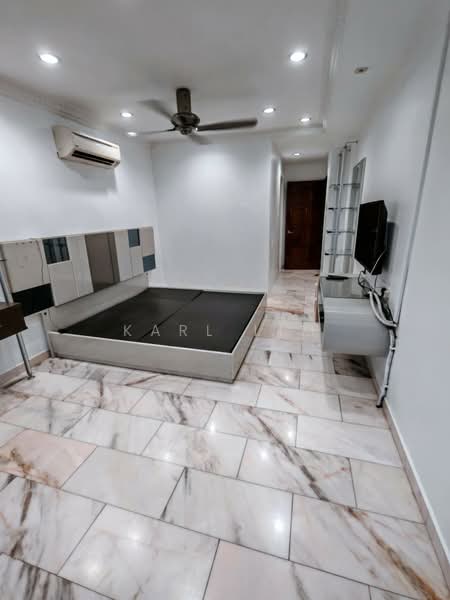 2-storey Terraced House for Sale in Taman Johor Jaya (Johor Bahru) - Karl Lim - Bedroom - PropertyGuru.com.my