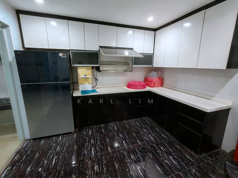 2-storey Terraced House for Sale in Taman Johor Jaya (Johor Bahru) - Karl Lim - Kitchen - PropertyGuru.com.my