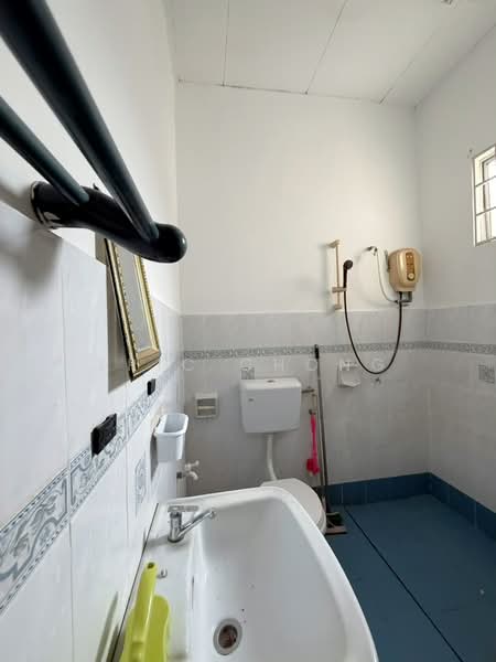 2-storey Terraced House for Rent in Desa Kolej (Nilai) - Eric Chong - Bathroom - PropertyGuru.com.my