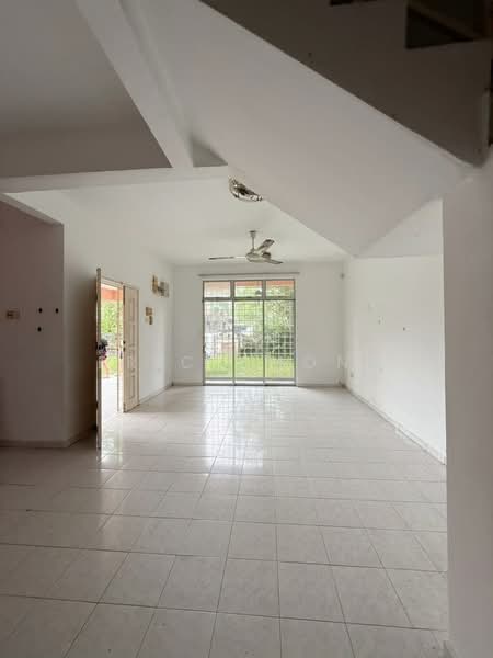 2-storey Terraced House for Rent in Desa Kolej (Nilai) - Eric Chong - Living Room - PropertyGuru.com.my