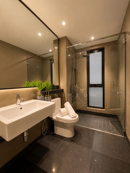 Kediaman Servis untuk Dijual di Vista Residences - Weini Soh - Bathroom - PropertyGuru.com.my
