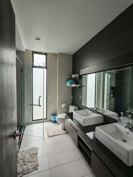 Rumah Berkembar untuk Dijual di Johor Bahru (Johor) - Max Kan - Bathroom - PropertyGuru.com.my